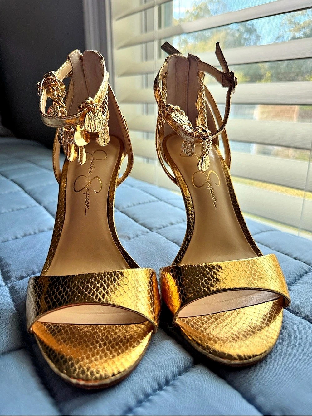 Jessica Simpson JS-JETSER Gold Heels US 7M Like New